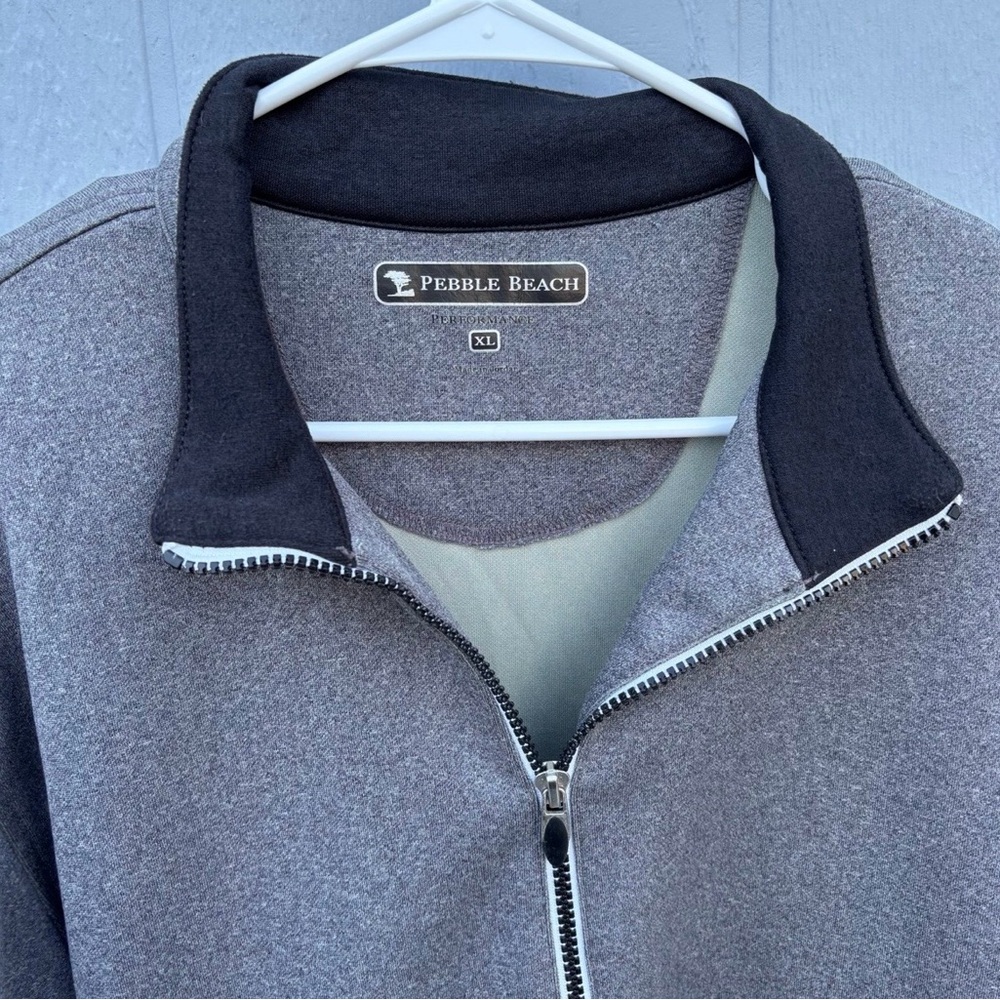 Pebble Beach Men's Gray Zip-Up Sweater Jacket with Black Collar - Picture 2 of 7